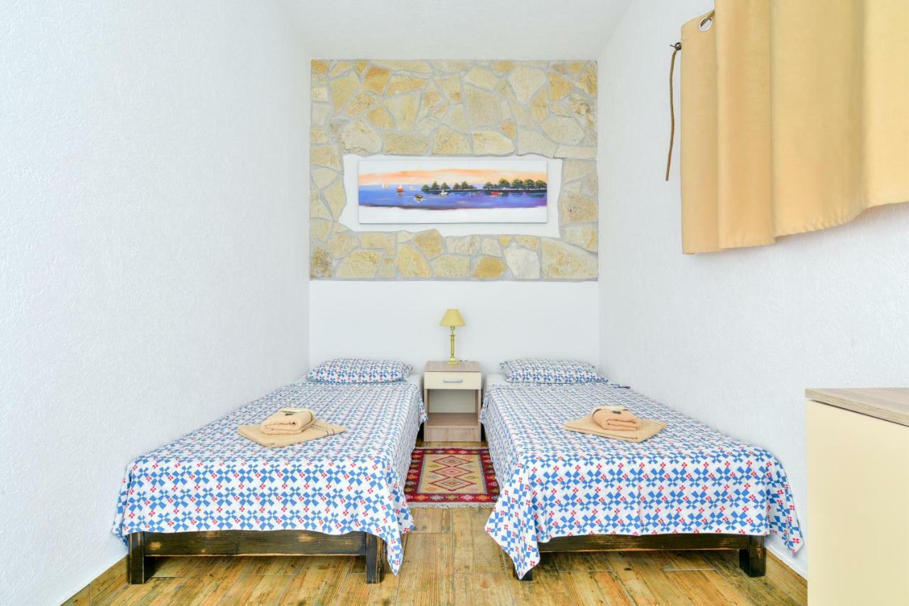 Pataki Guesthouse Petrovac Εξωτερικό φωτογραφία